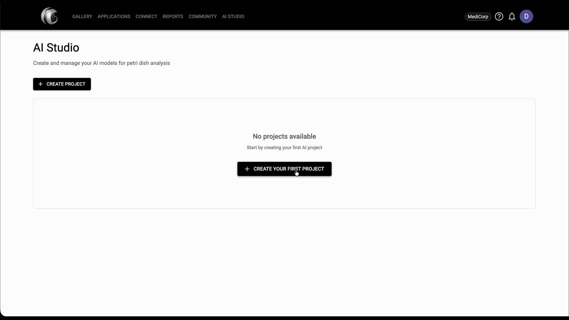 Step 1 image about Primeros pasos con AI Studio tutorial Step 1: Abre AI Studio desde el dashboard para ver tus proyectos y luego haz clic en 'Create Project' o 'Create Your First Project' para iniciar un nuevo flujo.